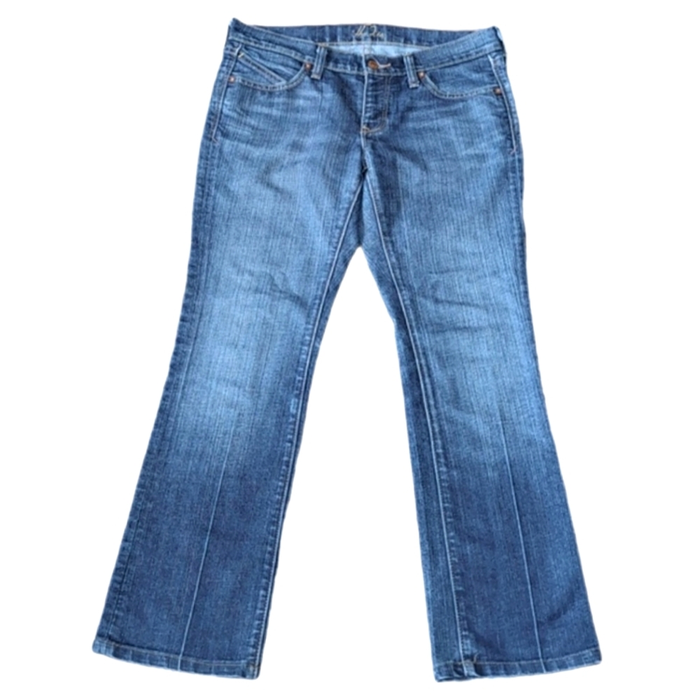 3/$20 Old Navy The Diva Bootcut Jeans Womens Size 6 Blue Mid Rise Denim